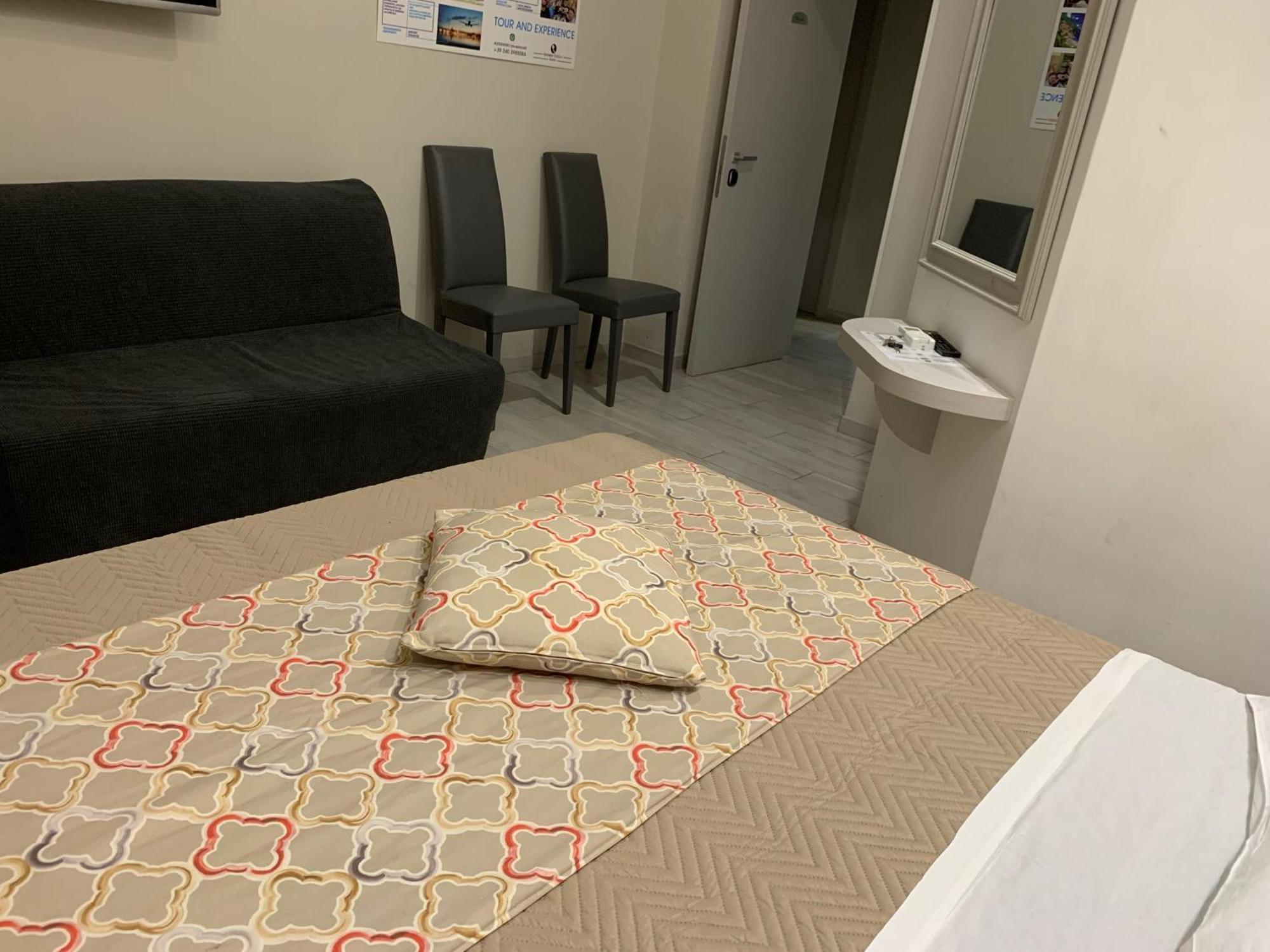 Bed and Breakfast Residenza Suarez Napoli Esterno foto